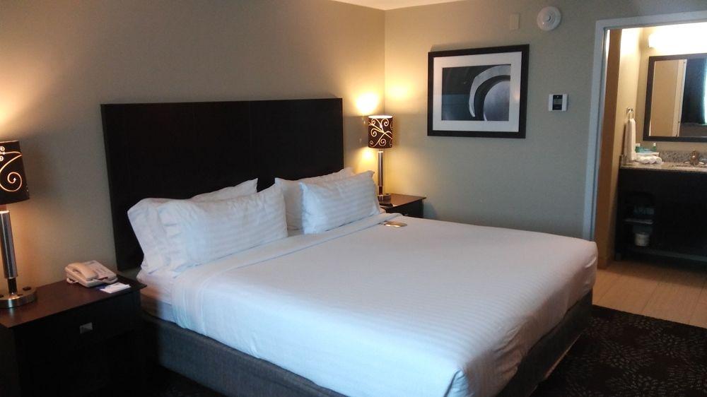 Holiday Inn Express Pittsburgh West - Greentree, An Ihg Hotel Crafton Екстер'єр фото