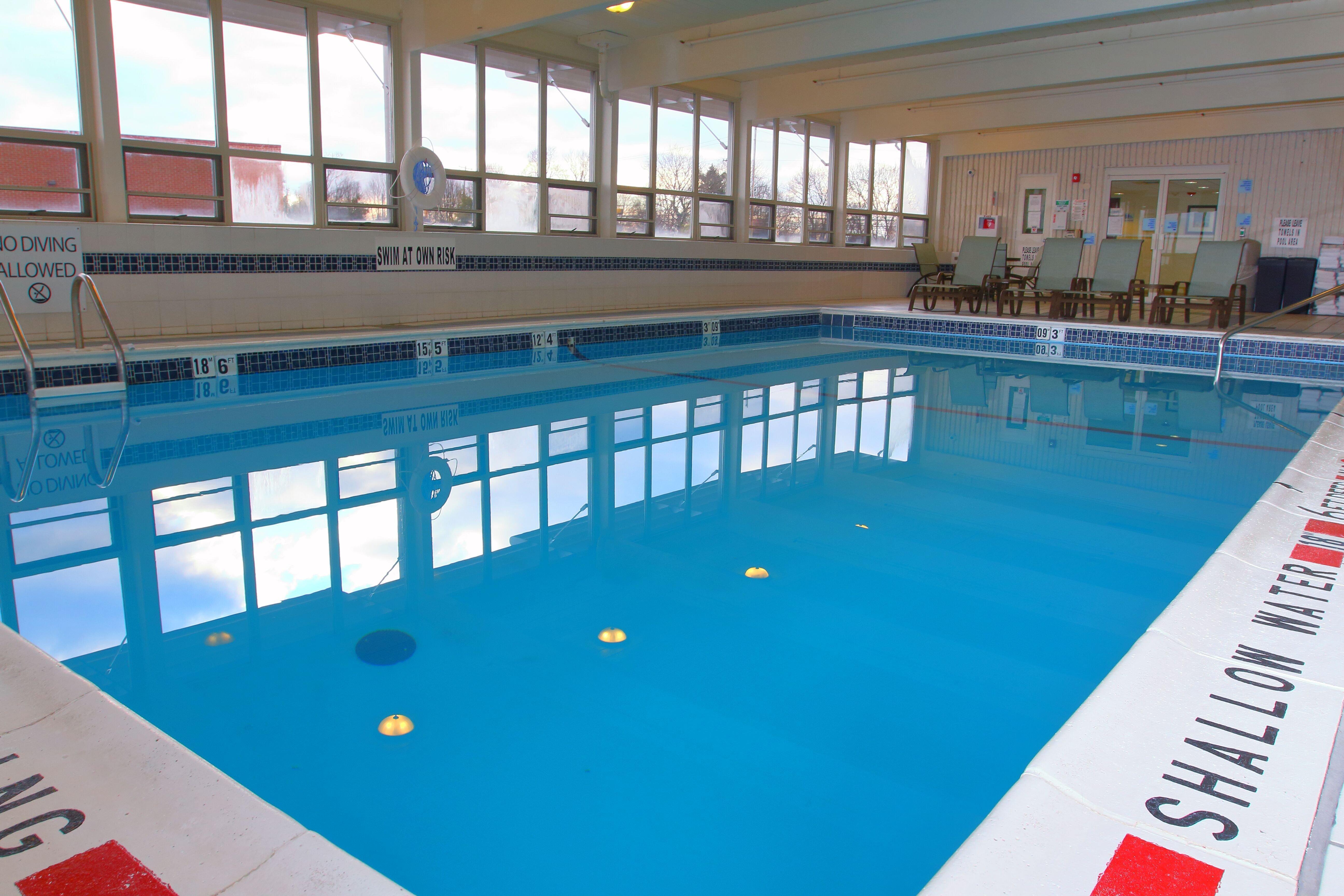 Holiday Inn Express Pittsburgh West - Greentree, An Ihg Hotel Crafton Екстер'єр фото