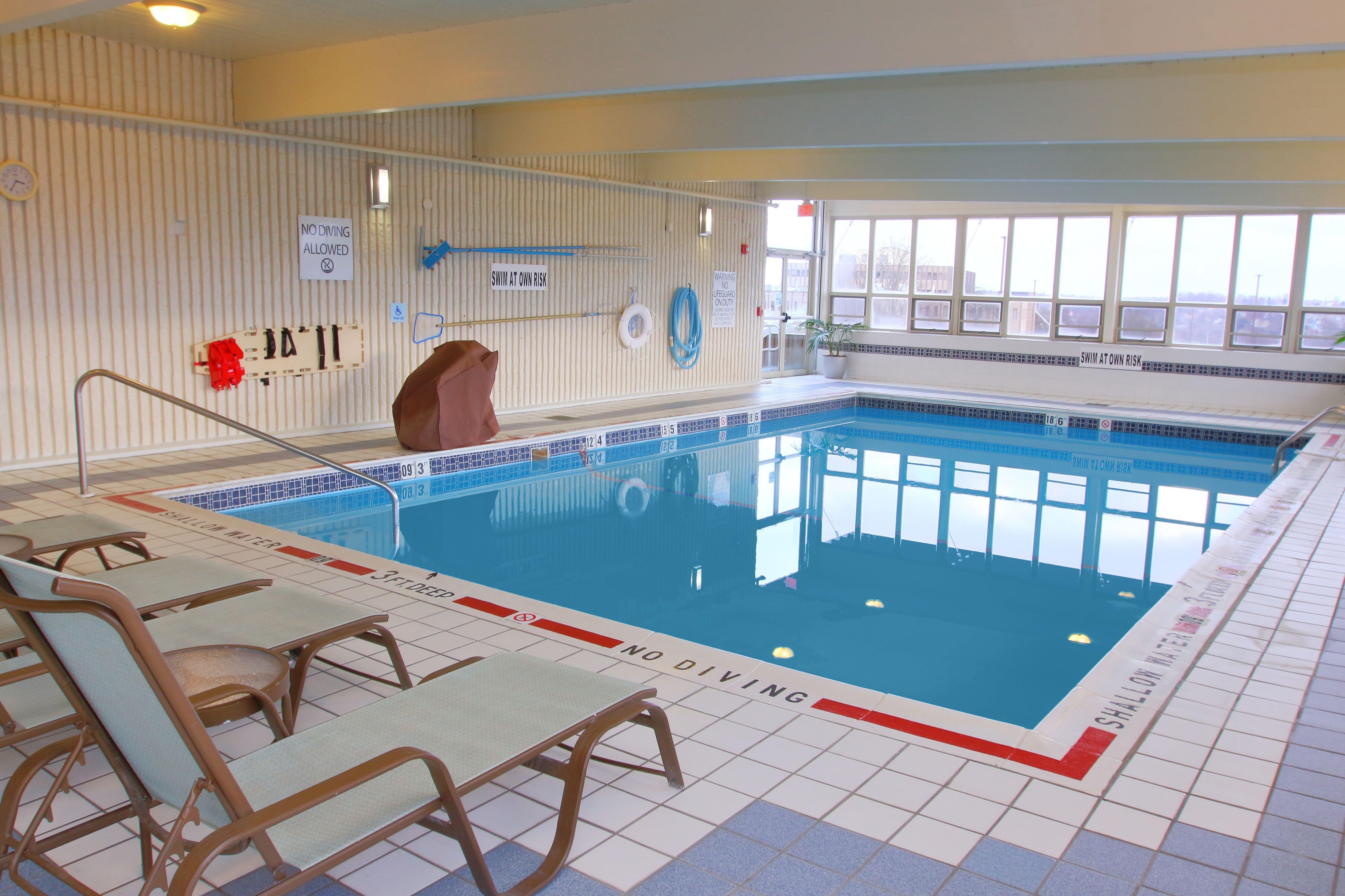 Holiday Inn Express Pittsburgh West - Greentree, An Ihg Hotel Crafton Екстер'єр фото