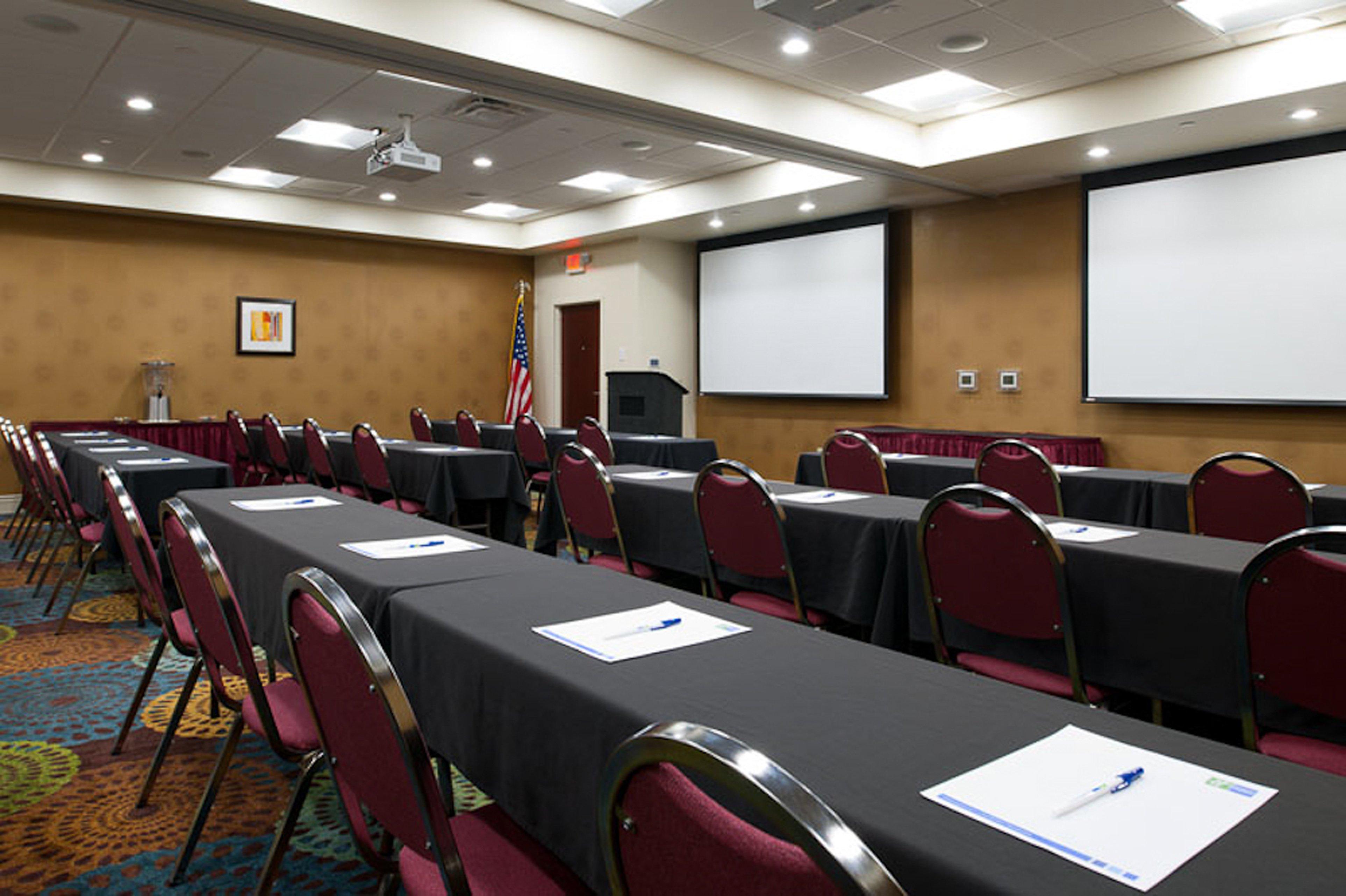 Holiday Inn Express Pittsburgh West - Greentree, An Ihg Hotel Crafton Екстер'єр фото