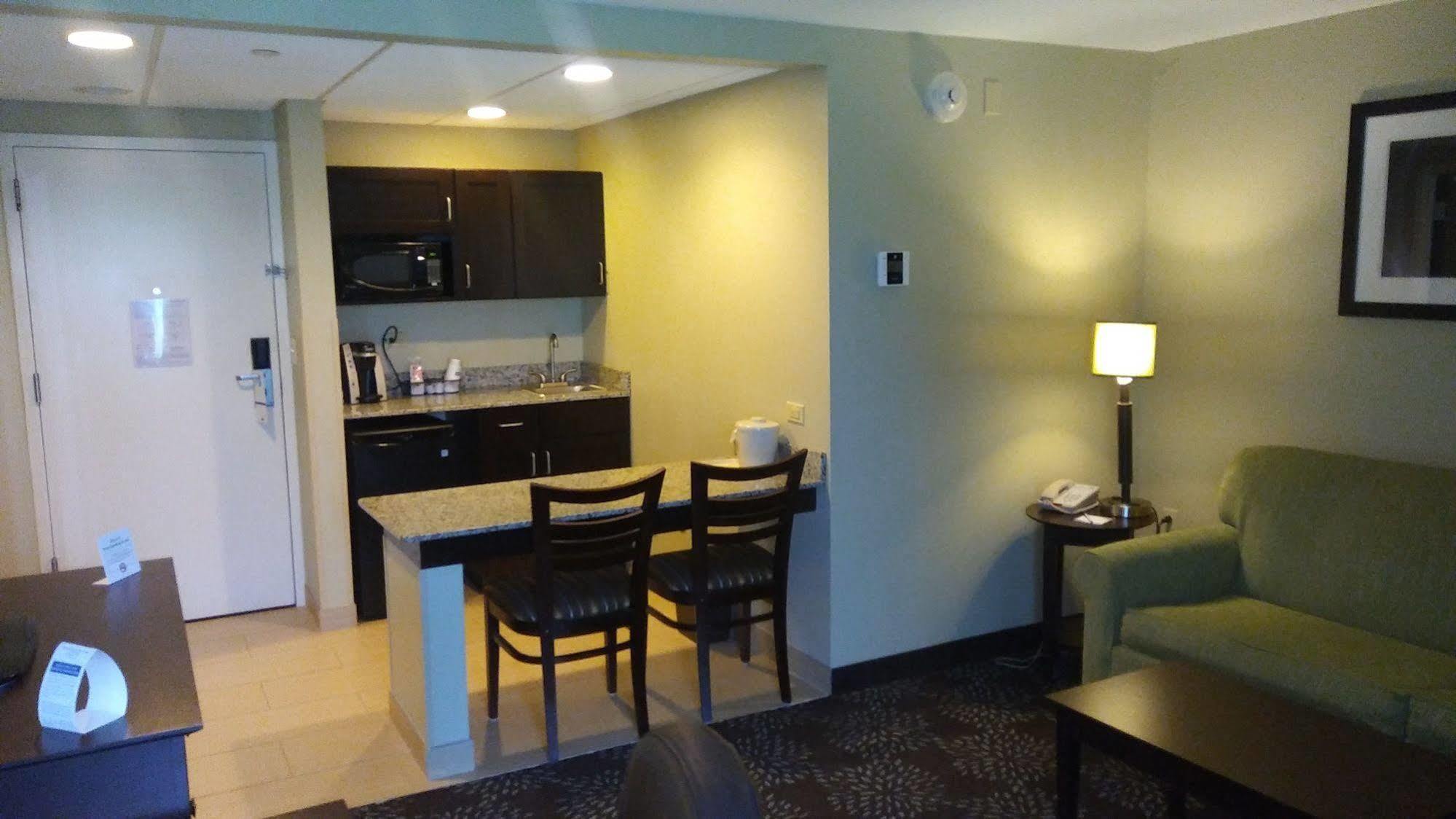 Holiday Inn Express Pittsburgh West - Greentree, An Ihg Hotel Crafton Екстер'єр фото