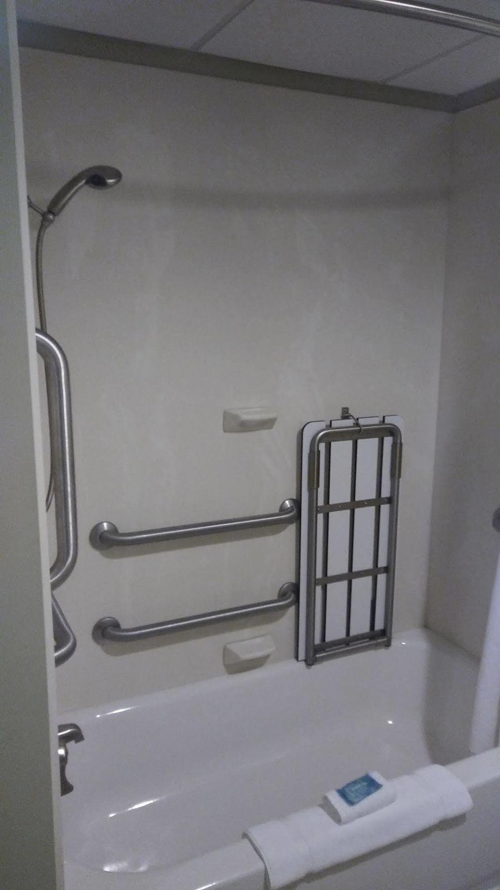 Holiday Inn Express Pittsburgh West - Greentree, An Ihg Hotel Crafton Екстер'єр фото